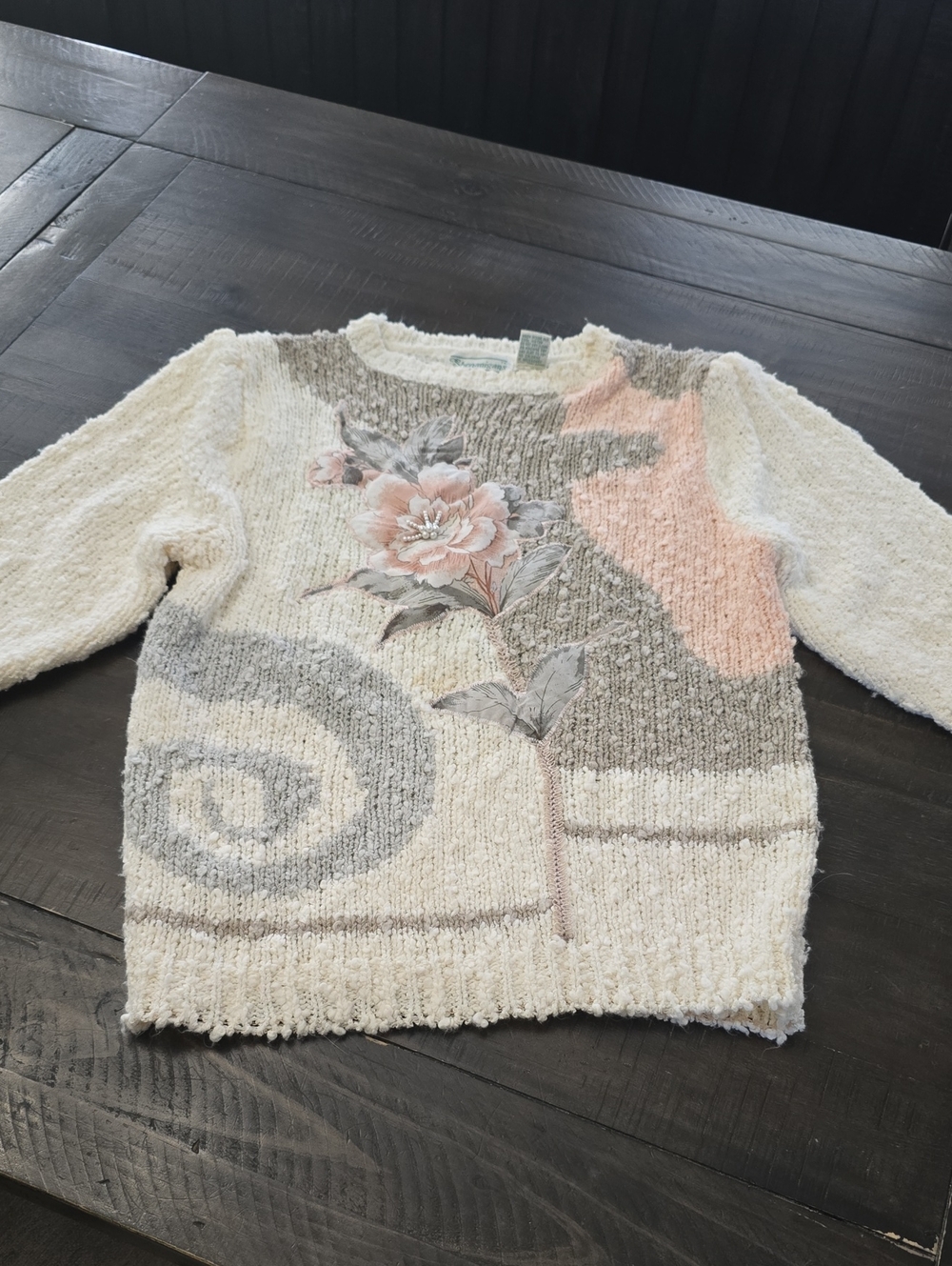 Womens Vintage Shenanigans Short Sleeve Sweater. Pearl Design. Large. Used